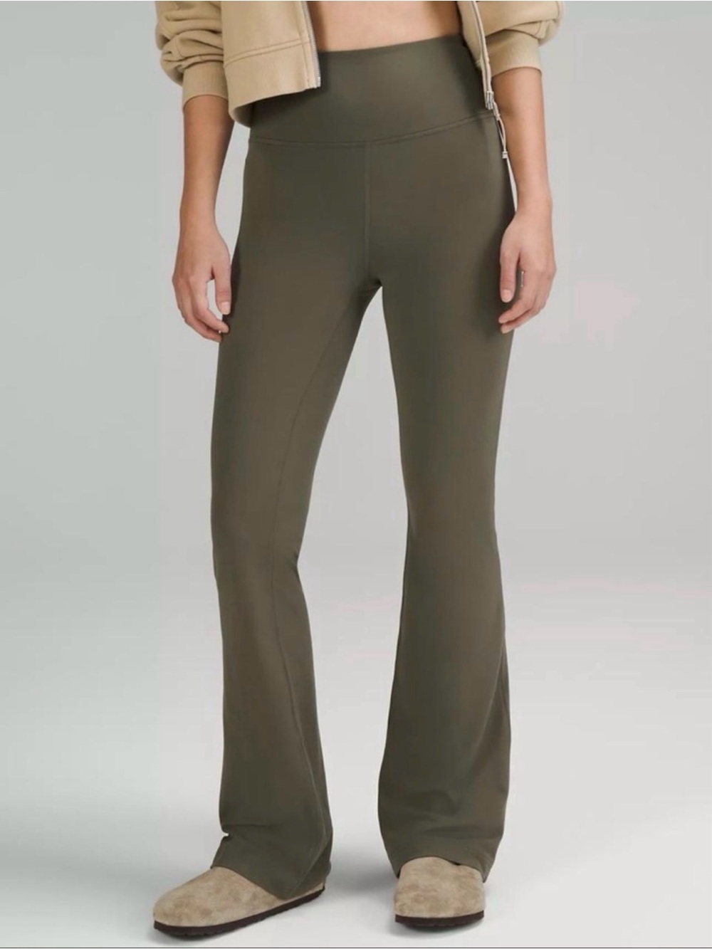 Lululemon Groove Nulu High Rise Flare Pants Regular 
Size 8